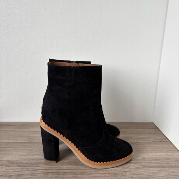 See By Chloe Black and Tan Heeled Boots - Picture 5 of 10